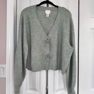 H&M green cardigan